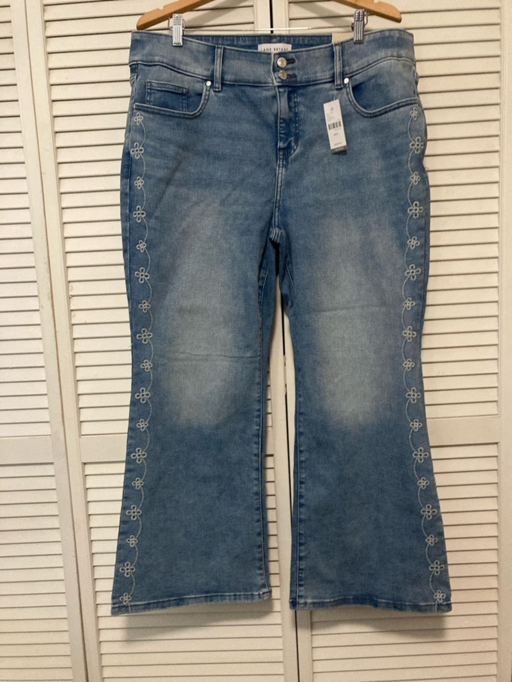 Lane Bryant Light Blue Embroidered Side-Stripe Wide-Leg Jeans 20p NWT